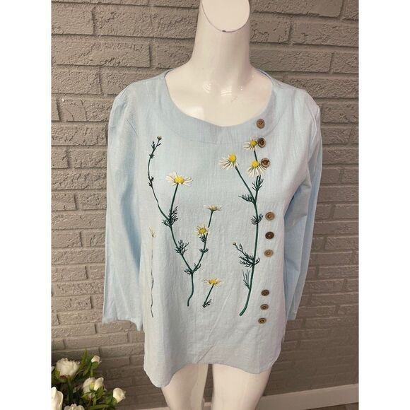Light Blue Floral with Button Detail Blouse Size L - Picture 1 of 5